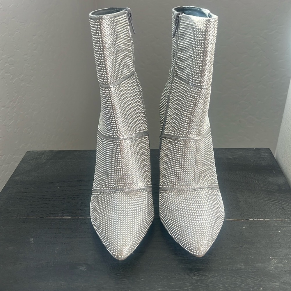 Andiamo Sliver Sparkle Bling Heeled Boots- Size 7